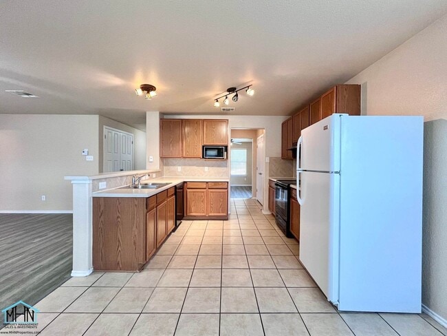 Building Photo - 4922 Celtic Cor