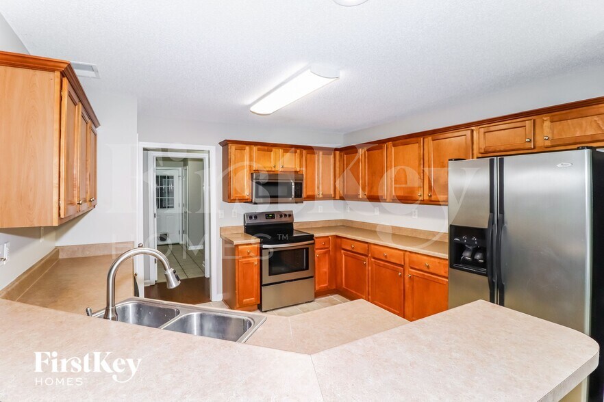 Building Photo - 5155 ZACHARY RUN Cove