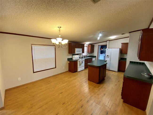 Building Photo - 11273 Camp Creek Way