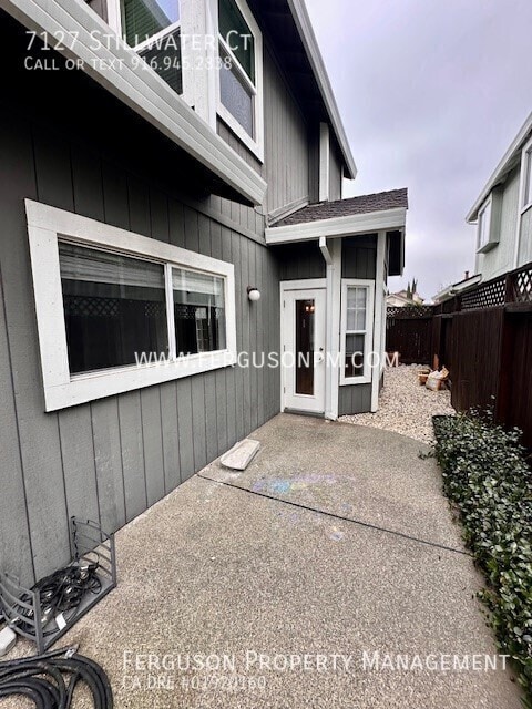 Building Photo - 7127 Stillwater Ct