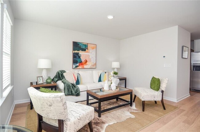 Building Photo - 4553 High Rdg Ct