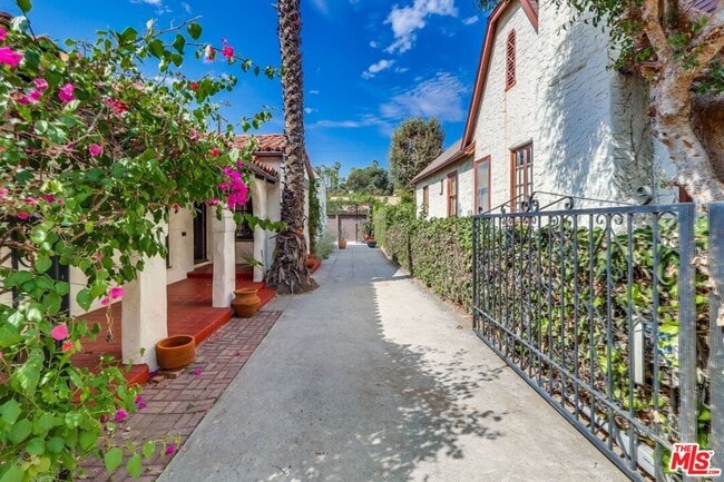 Building Photo - 1249 Ethel St