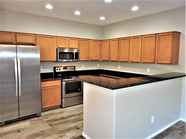 Building Photo - 4889 S Mosley Dr