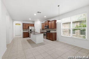 Building Photo - 7020 Conroe Ml
