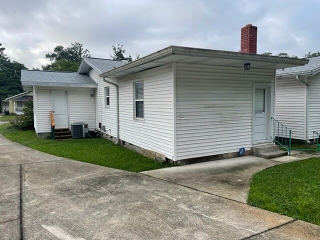 Building Photo - 3677 Walsh St
