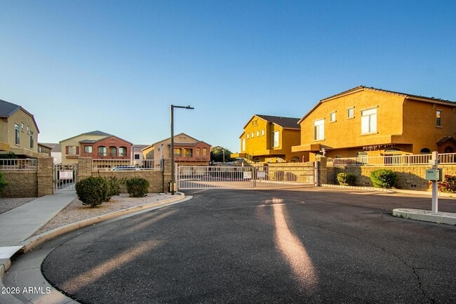 Building Photo - 17150 N 23rd St