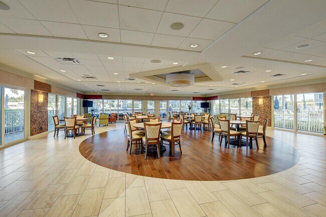 Building Photo - 3300 S Ocean Blvd