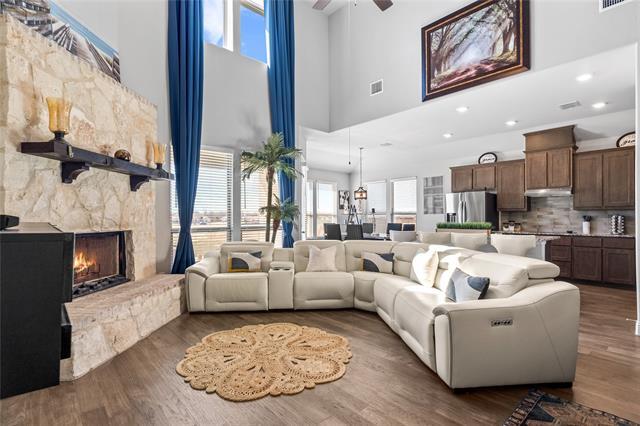 Building Photo - 6017 Mango Dr