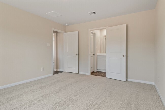 Building Photo - 372 Fastboy Ln