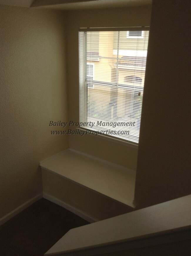 Building Photo - Westside Santa Cruz Home!! 3bed/2.5 bath