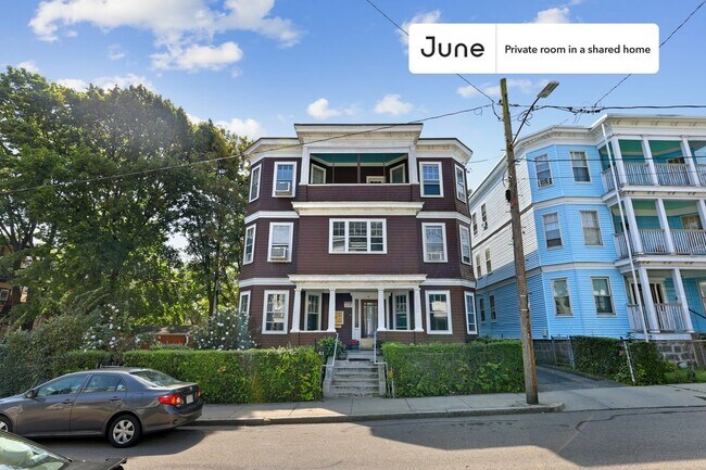 Building Photo - Room in Shared 4 bed/1 bath home in Dorchester Center
