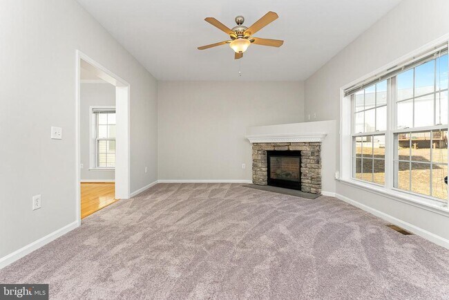 Building Photo - 46 Glacier Way