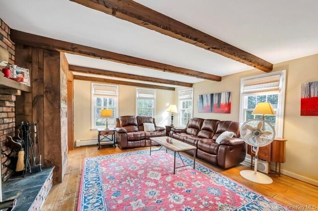 Building Photo - 807 Union Ave