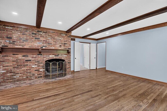Building Photo - 9612 Annlee Terrace