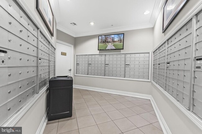 Building Photo - 12000 Market St