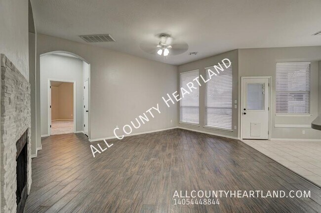 Building Photo - 908 Black Jack Ln