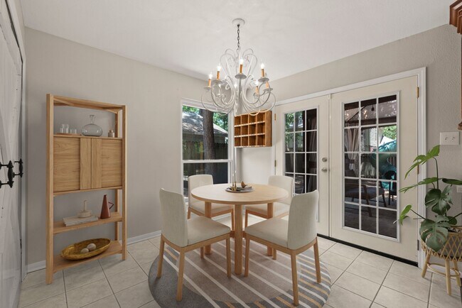 Building Photo - 248 S Pathfinders Cir