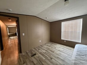 Building Photo - 17091 Swamp Rd