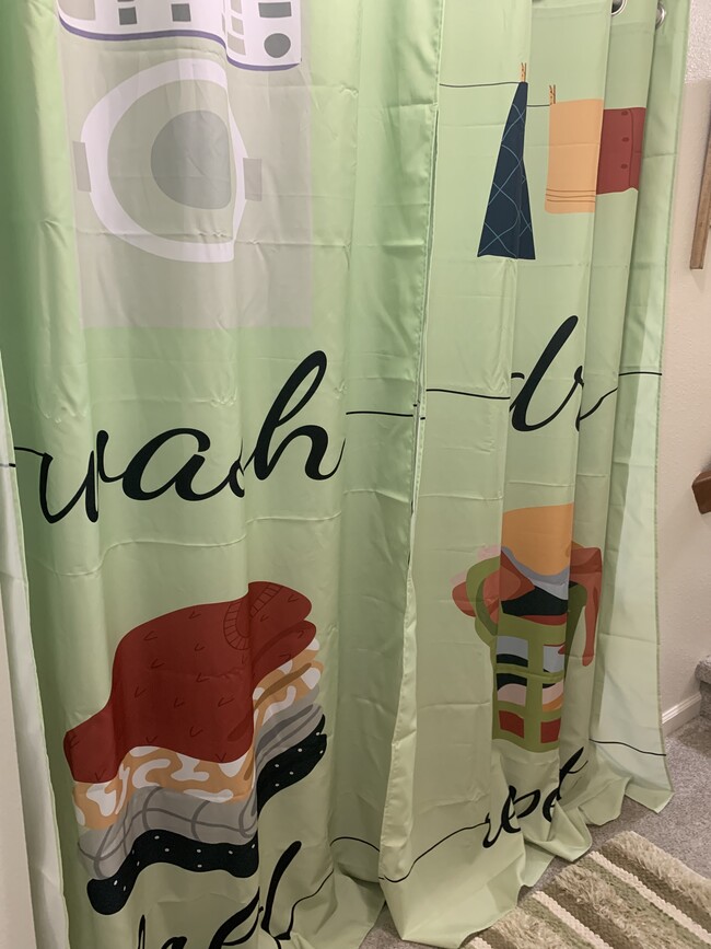 Building Photo - 2231