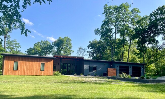 Building Photo - N6W30489 Maple Ave