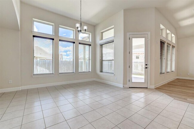 Building Photo - 2416 Millbrook Loop