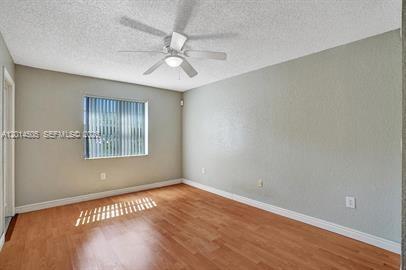 Building Photo - 2871 N Oakland Forest Dr
