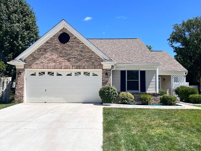 Primary Photo - 10779 Park Vista Ct