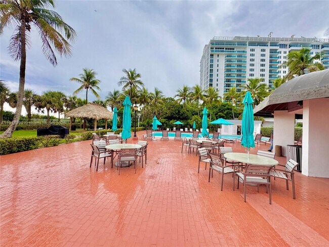 Building Photo - 2401 Collins Ave