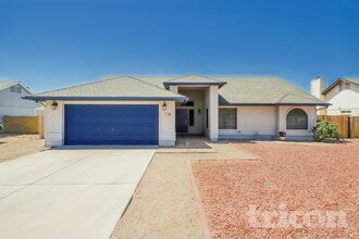 Building Photo - 7631 W Cheryl Dr