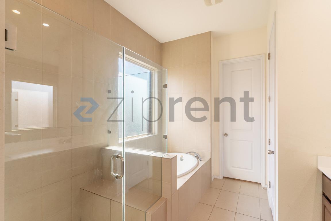 Building Photo - 101 Arctic Cir