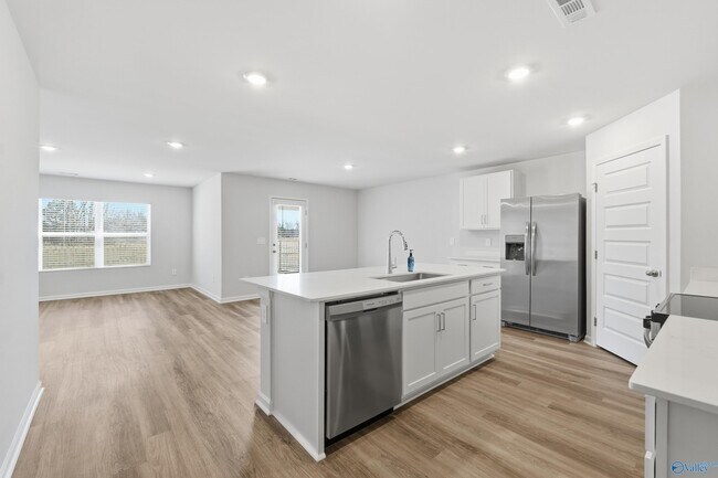 Building Photo - 9943 Sequoyah Cv Dr SE