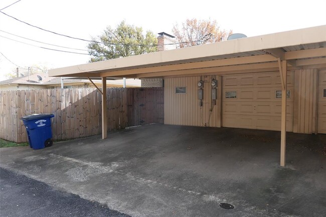 Building Photo - 6317 Rincon Way