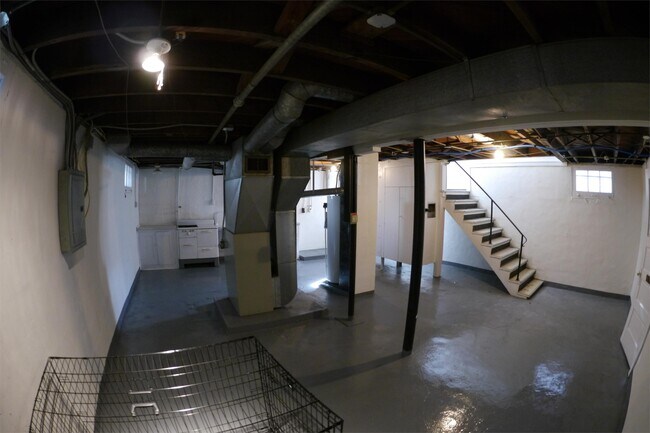 Building Photo - 515 Toronto Ave