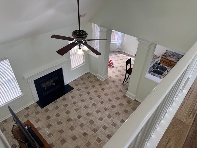 Building Photo - Four Bedroom Home in Curtis Pond