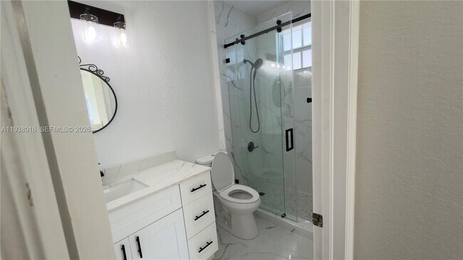 Building Photo - 7633 NW 114th Path