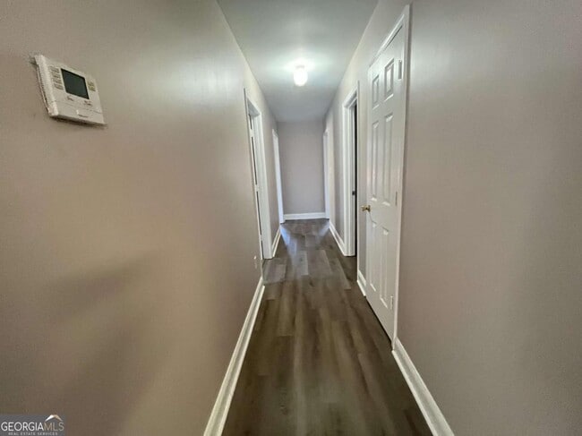 Building Photo - 100 Fair Oaks Dr