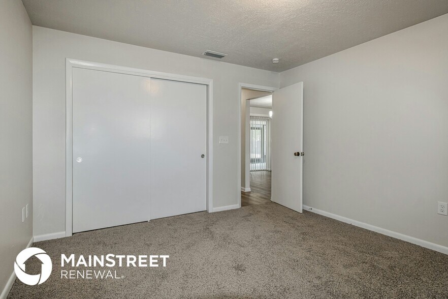 Building Photo - 4036 Montano Ave