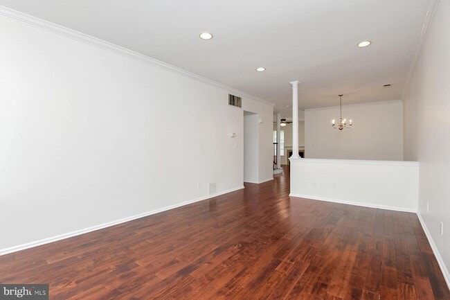 Building Photo - 26 Normandy Dr