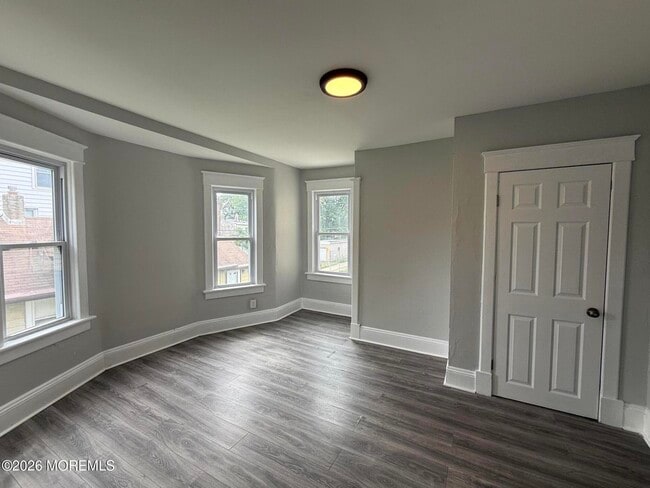 Building Photo - 436-438-438 Schiller Ave