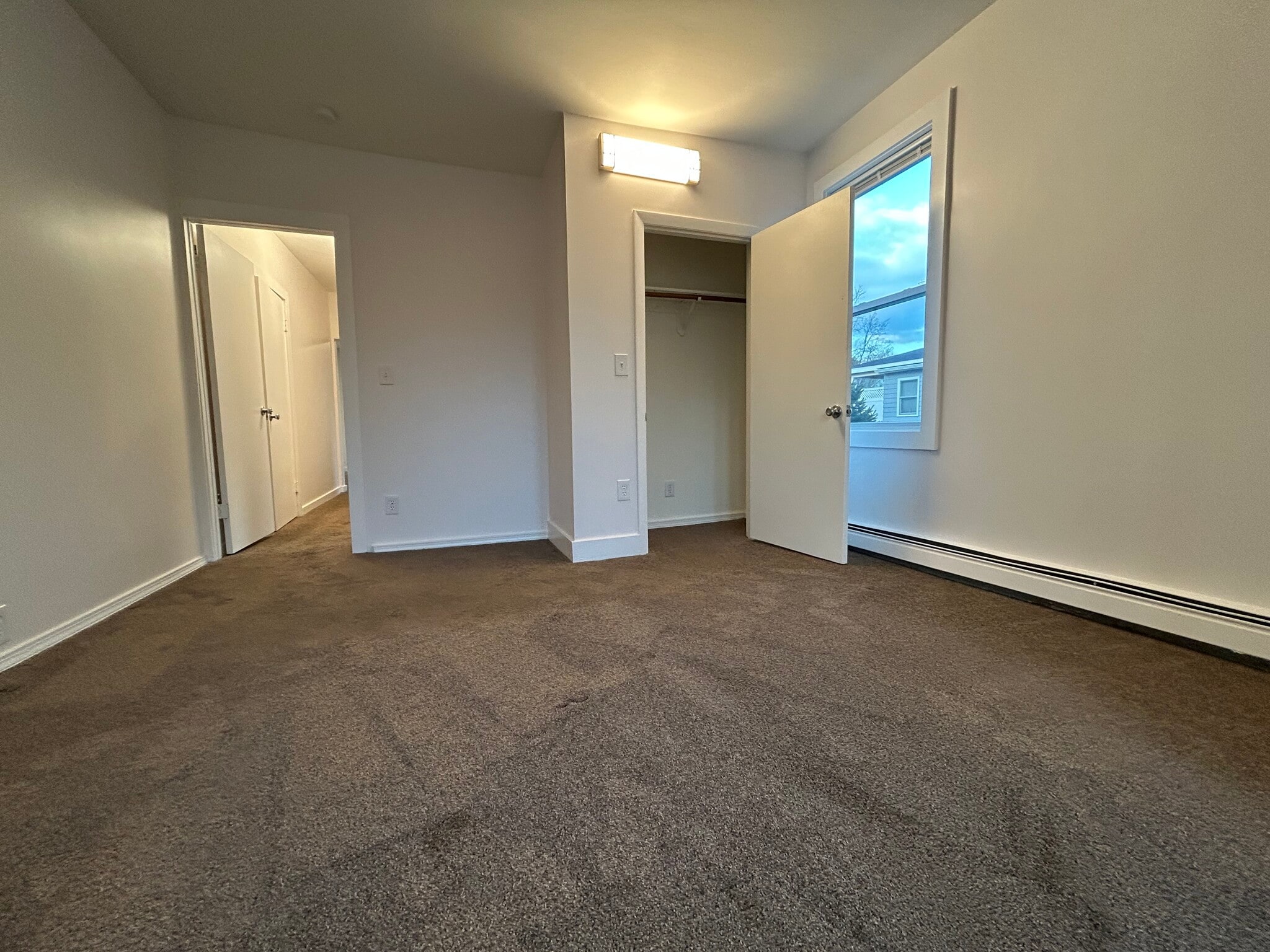 Building Photo - 12 Everett St