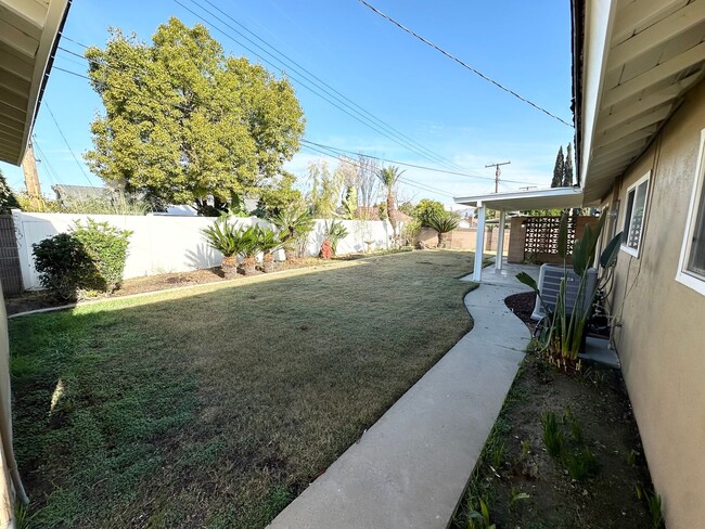 Building Photo - Bright & Spacious 3-Bedroom Home in Prime ...