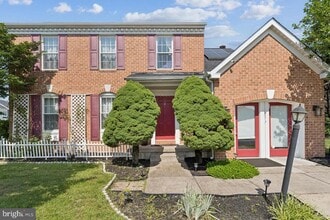 Building Photo - 2117 Cross Trails Rd