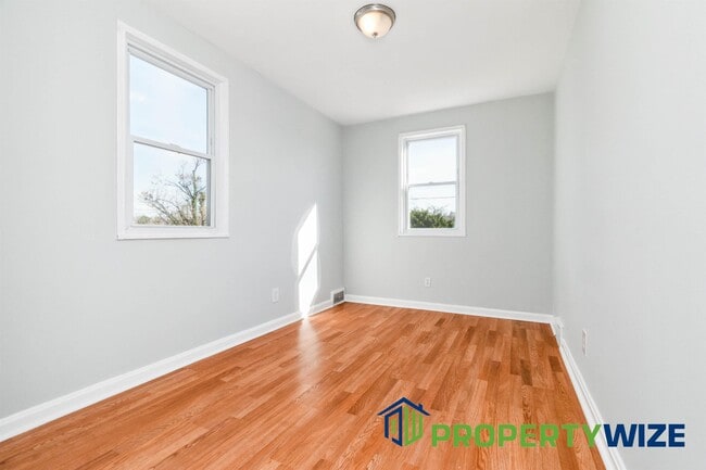 Building Photo - 3705 Midheights Rd