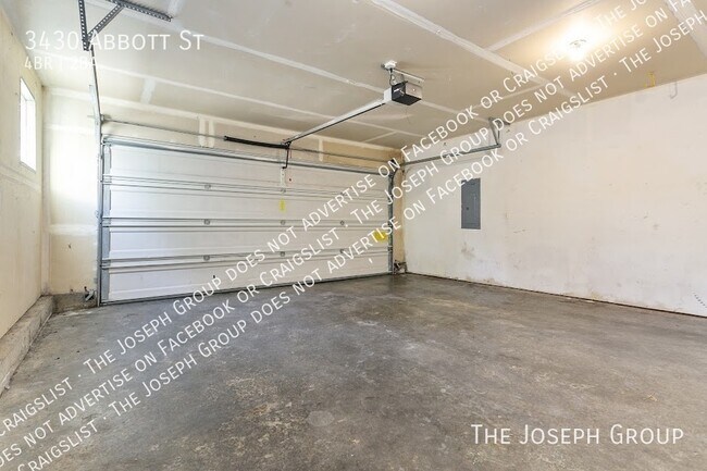 Building Photo - 3430 Abbott St