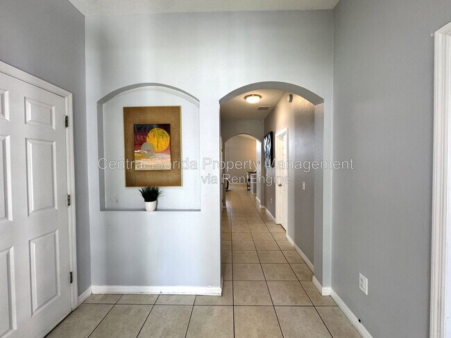 Building Photo - 4775 Cumbrian Lakes Dr