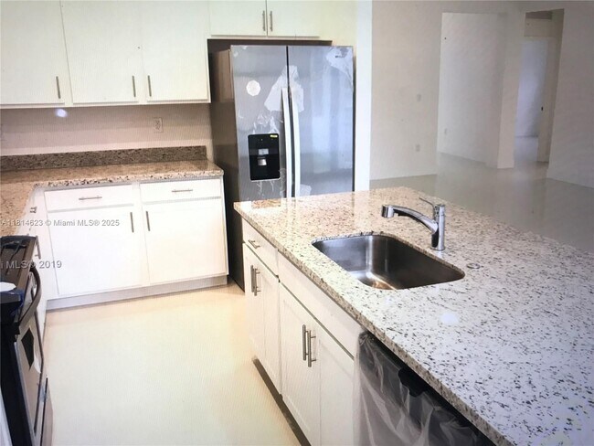 Building Photo - 15053 SW 28th St