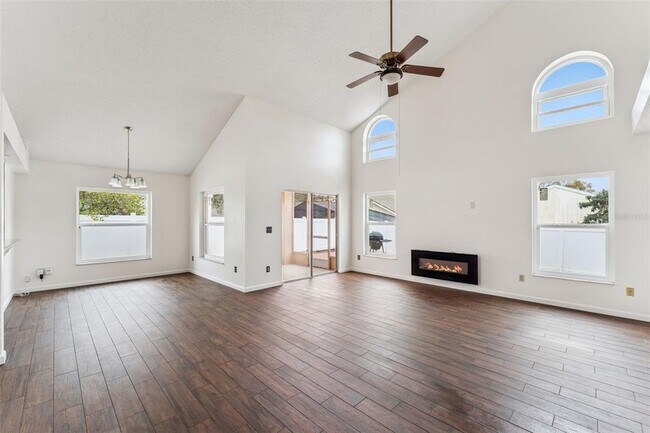 Building Photo - 7236 Somersworth Dr