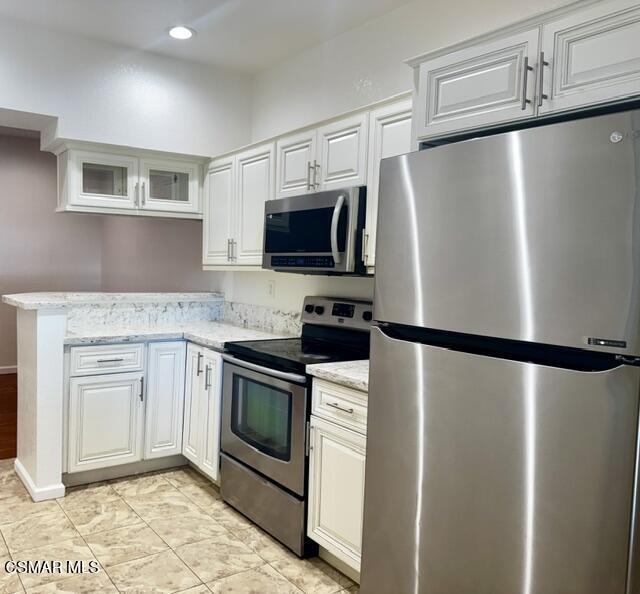 Building Photo - 688 Indian Oak Ln