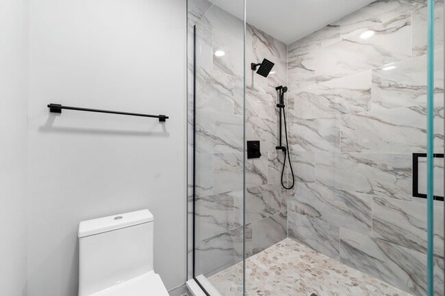 Building Photo - 4029 South Calumet Avenue