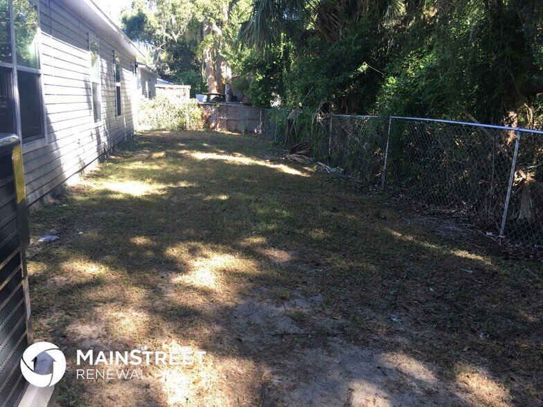 Building Photo - 1410 Gorham St